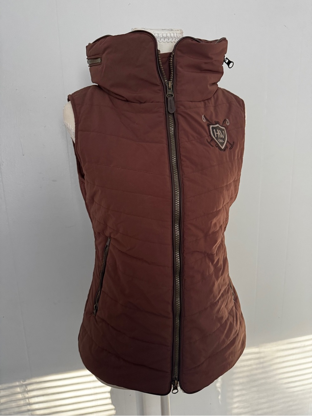 HW Quilted Brown Women's Puffer Vest with High Collar and Hood